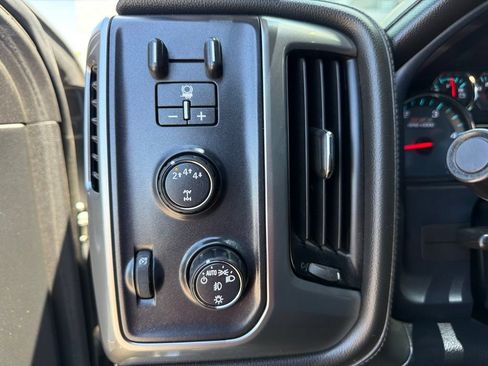 Used 2018 Chevrolet Silverado 2500 LTZ w/ Duramax Plus Package AWD/4WD image 28