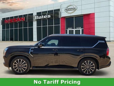 Certified 2025 Nissan Armada Platinum Reserve RWD image 3