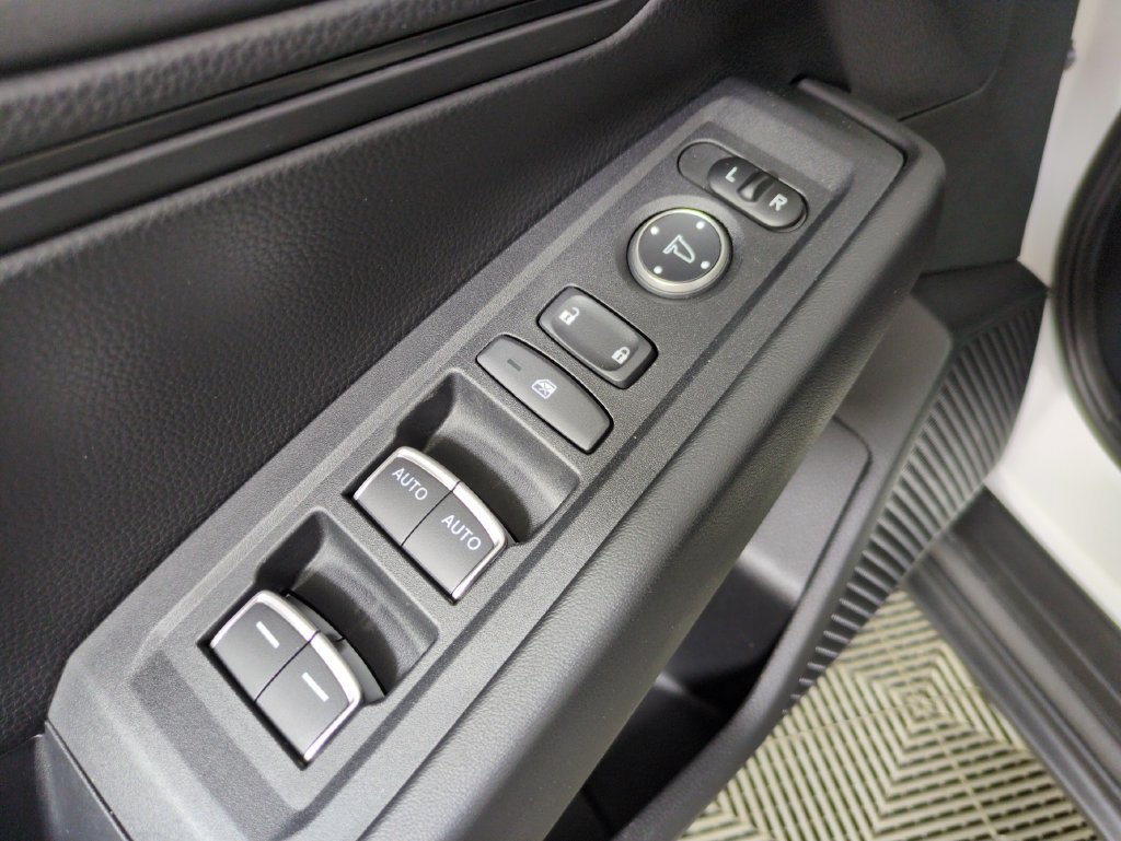 Certified 2025 Honda Accord LX image 17