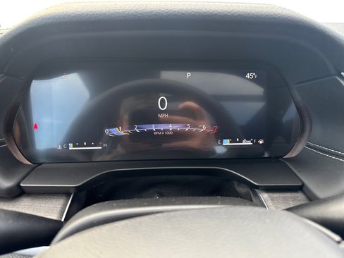 Used 2024 Jeep Grand Cherokee Limited w/ Luxury Tech Group II image 12