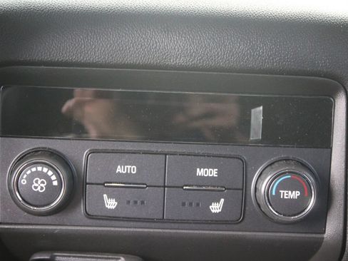 Used 2023 GMC Acadia SLT w/ Preferred Package FWD image 31