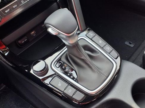 New 2025 Kia Seltos X-Line image 11
