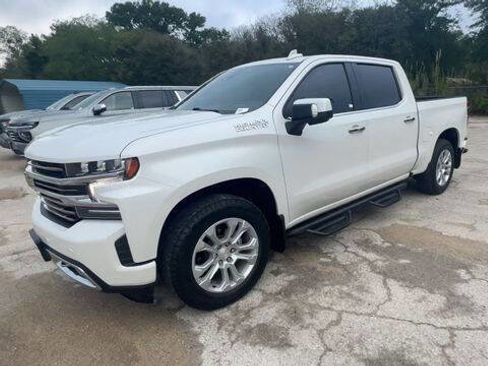 Used 2022 Chevrolet Silverado 1500 High Country w/ Technology Package AWD/4WD image 4