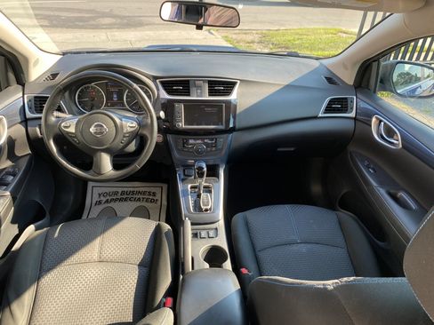 Used 2019 Nissan Sentra SR FWD image 4