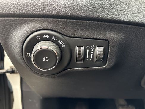 Used 2018 Jeep Compass Altitude w/ Popular Equipment Group image 10