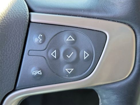 Used 2017 GMC Yukon Denali image 26