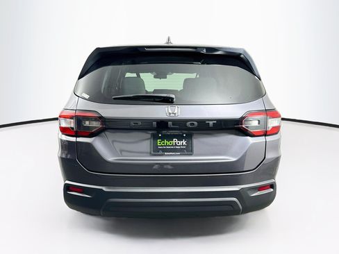 Used 2023 Honda Pilot LX image 7