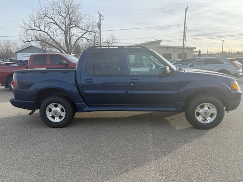 Used 2004 Ford Explorer Sport Trac XLT image 5