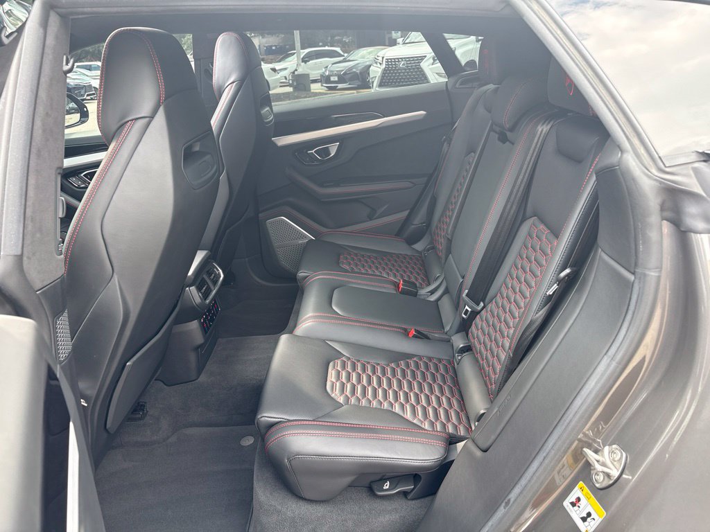 Used 2021 Lamborghini Urus AWD/4WD image 22