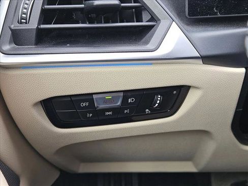 Used 2023 BMW i4 eDrive35 w/ Premium Package RWD image 12