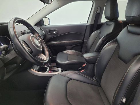 Used 2020 Jeep Compass Latitude FWD image 17