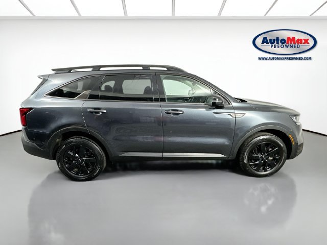Used 2023 Kia Sorento S w/ Panoramic Sunroof Package AWD/4WD image 10