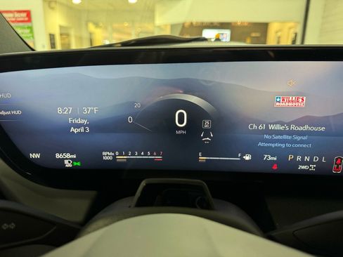 Used 2025 Buick Enclave Avenir w/ Super Cruise Package AWD/4WD image 26