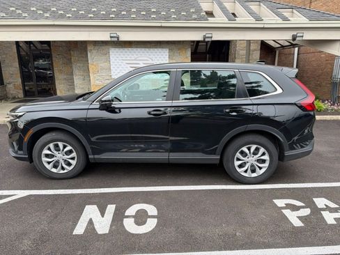 Used 2024 Honda CR-V LX image 6