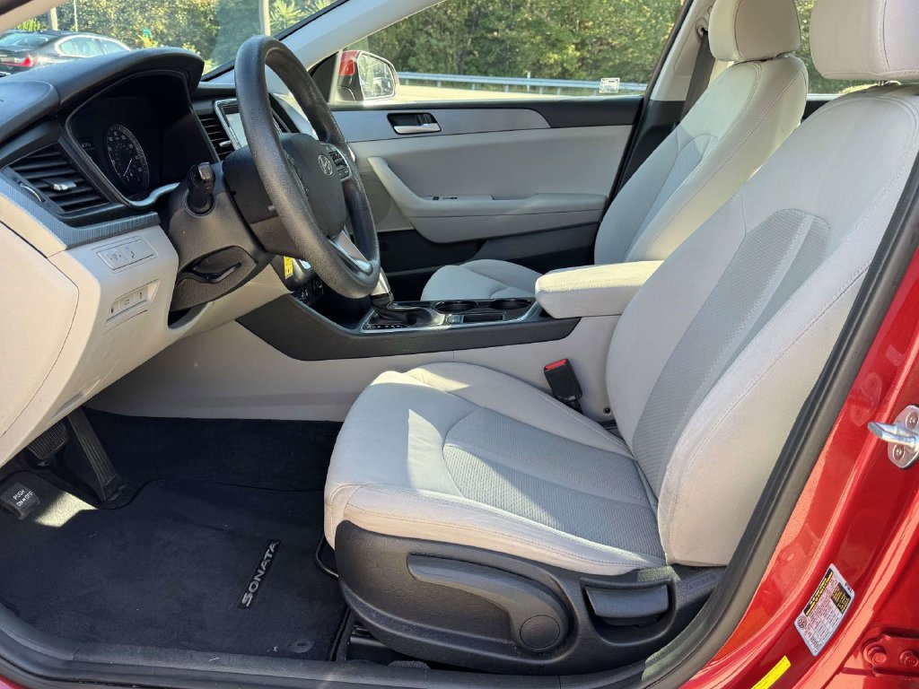 Used 2018 Hyundai Sonata SE FWD image 20