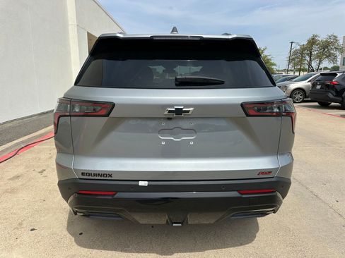 Used 2025 Chevrolet Equinox RS image 6