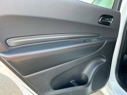 New 2025 Dodge Durango R/T w/ Blacktop Package image 18