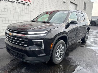 Used 2024 Chevrolet Traverse LT