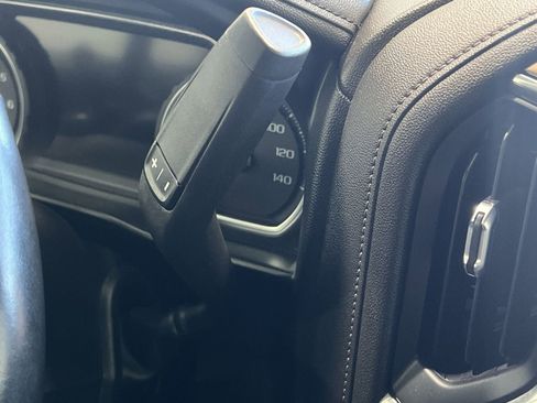 Used 2022 Chevrolet Silverado 1500 High Country image 20