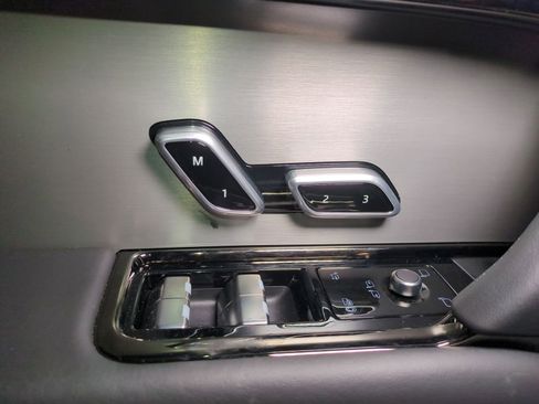 New 2026 Land Rover Range Rover Sport SE AWD/4WD image 14