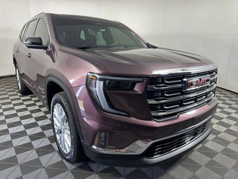 Used 2024 GMC Acadia Elevation w/ Luxury Package FWD image 7