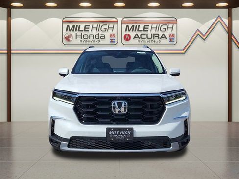 New 2025 Honda Pilot Elite image 2