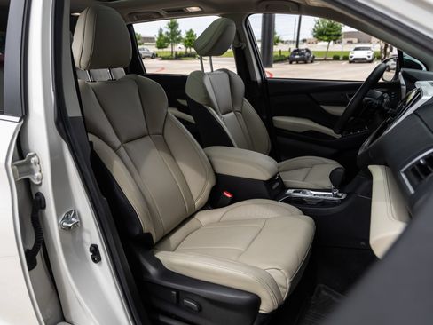 Used 2025 Subaru Ascent Limited AWD/4WD image 40