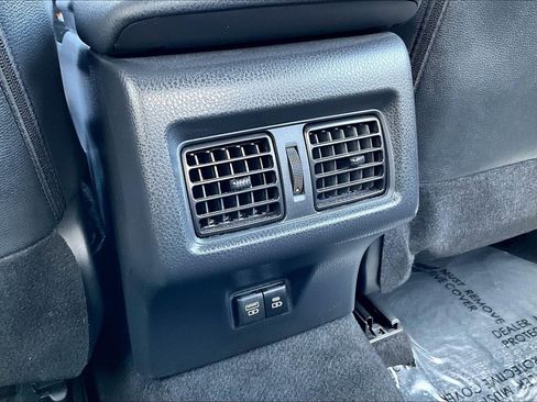 Used 2025 Toyota Camry SE image 32