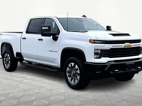 Certified 2024 Chevrolet Silverado 2500 Custom w/ Custom Value Package image 2