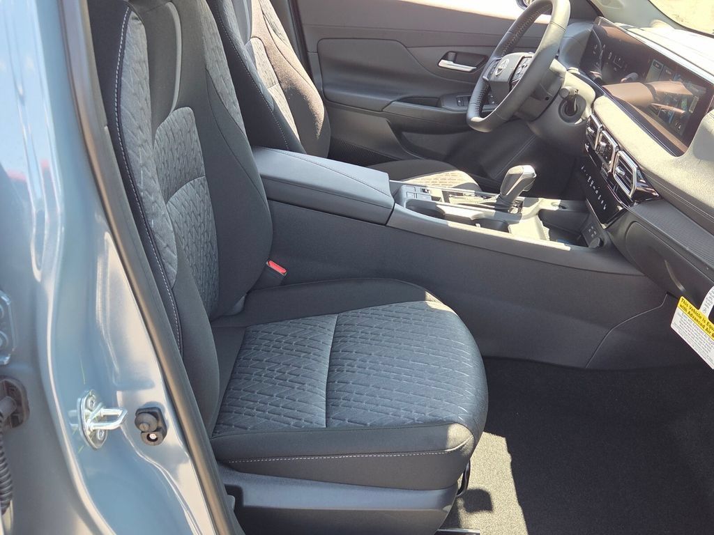 New 2027 Nissan Sentra SV w/ SV Convenience Package FWD image 14