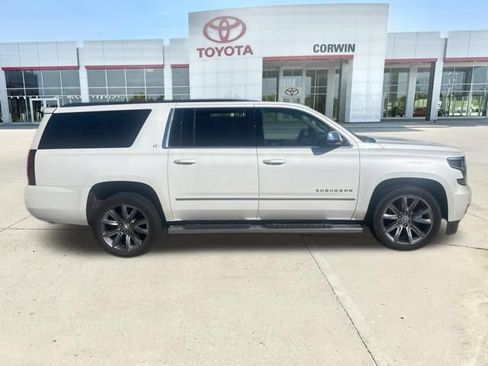 Used 2018 Chevrolet Suburban LT w/ LT Signature Package AWD/4WD image 34