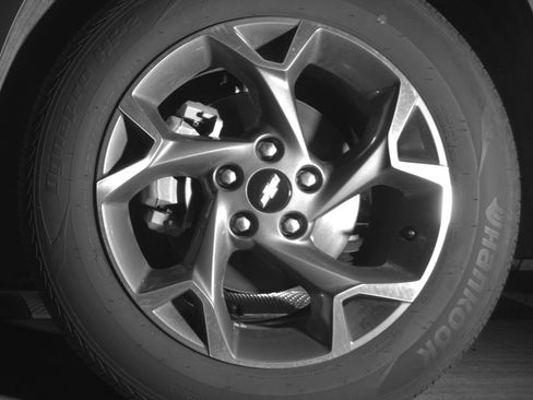 Used 2025 Chevrolet Trax LT FWD image 12
