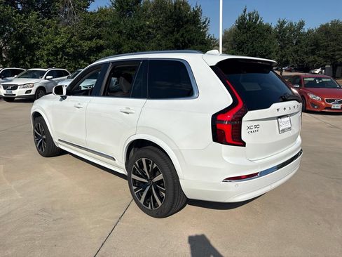 Used 2025 Volvo XC90 B5 Core AWD/4WD image 7