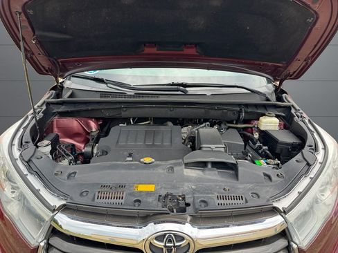 Used 2015 Toyota Highlander XLE AWD/4WD image 20