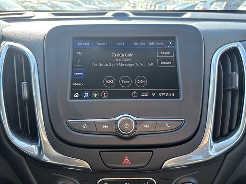 Used 2020 Chevrolet Equinox LT w/ Sport Edition image 23