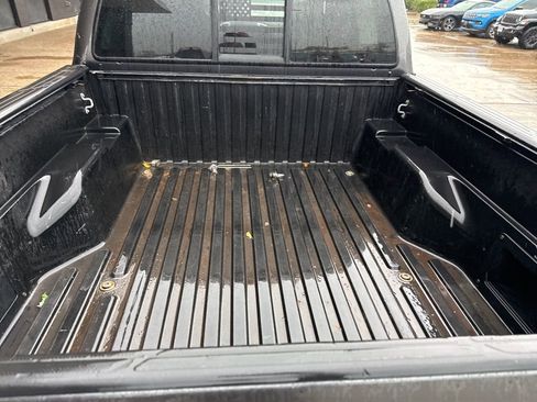 Used 2015 Toyota Tacoma PreRunner w/ SR5 Package image 5