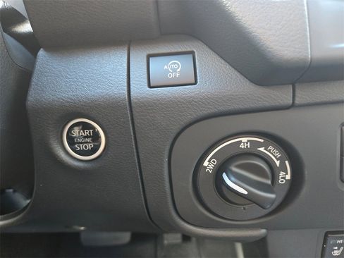 New 2025 Nissan Frontier SV w/ SV Convenience Package image 14