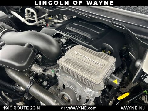 Used 2023 Jeep Wagoneer 4WD w/ Premium Group I image 30