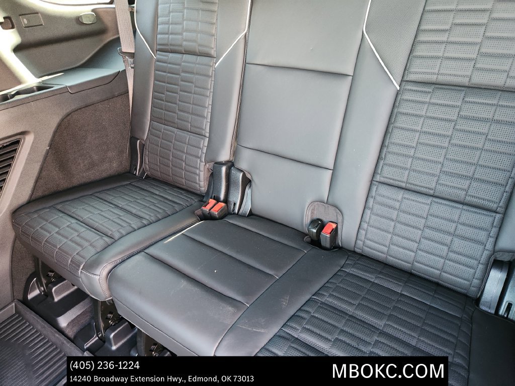 Used 2025 Cadillac Escalade Sport Platinum w/ LPO, Floor Liner Package AWD/4WD image 23