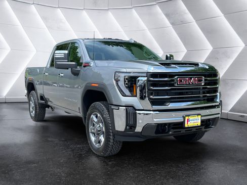 New 2026 GMC Sierra 3500 SLT AWD/4WD image 8