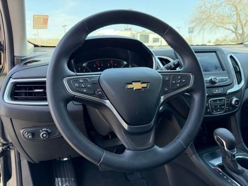 Used 2023 Chevrolet Equinox LT FWD image 18