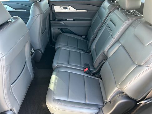 New 2026 Ford Explorer Active AWD/4WD image 17