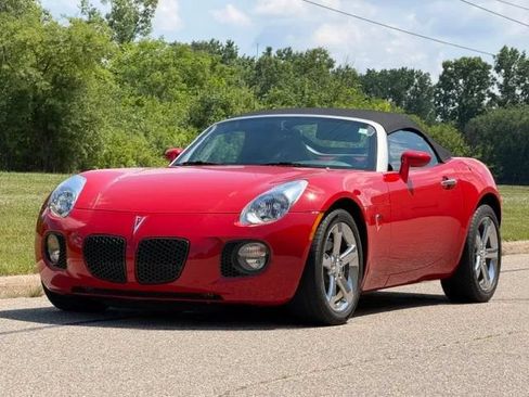 Used 2007 Pontiac Solstice GXP w/ Premium Package RWD image 36