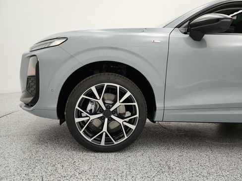 New 2026 Audi Q3 quattro 2.0T AWD/4WD image 13