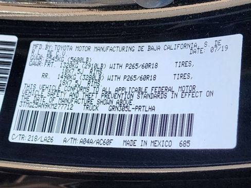 Used 2019 Toyota Tacoma Limited image 34