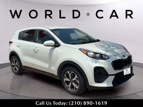 Used 2021 Kia Sportage LX FWD image 2
