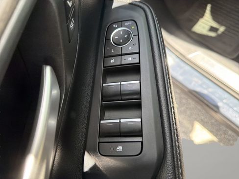 Used 2024 Toyota Grand Highlander AWD image 20