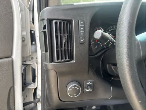 Used 2023 GMC Savana 2500 w/ Driver Convenience Package RWD image 22