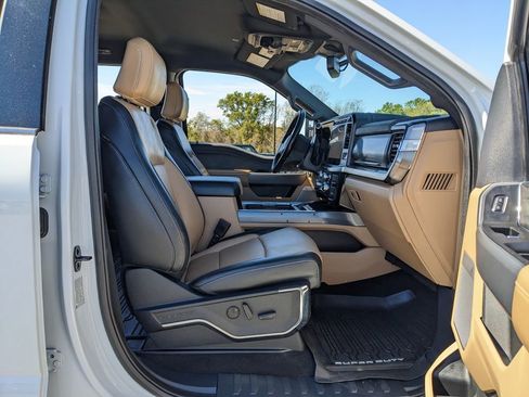 Used 2023 Ford F250 Lariat w/ Chrome Package image 51