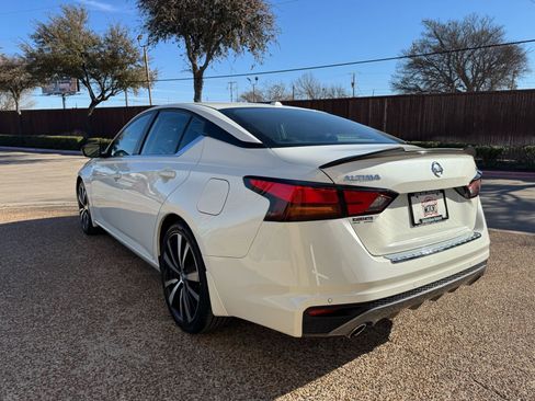 Used 2022 Nissan Altima 2.5 SR image 10